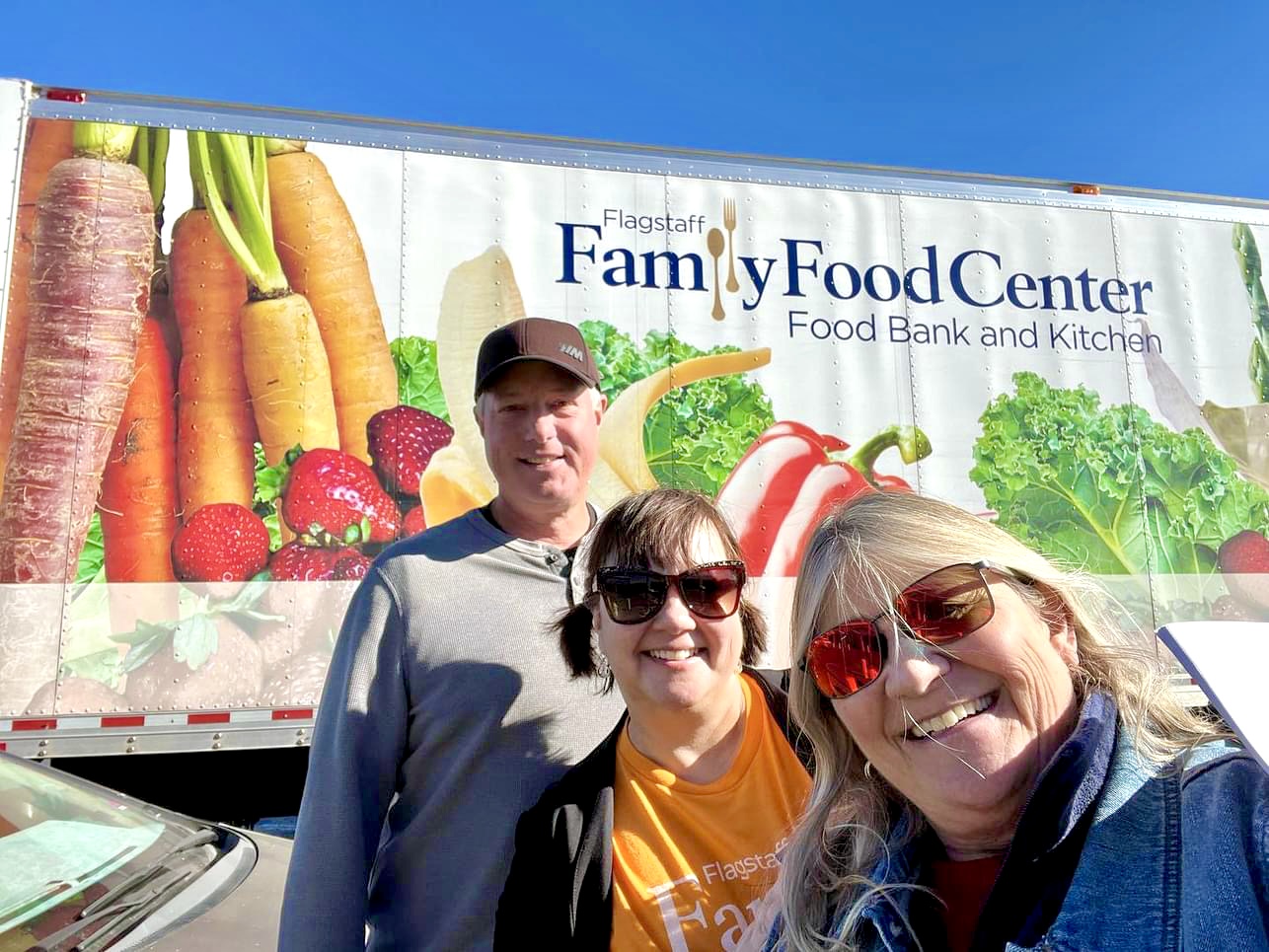 Food-drive-selfie-Nov-12-2023